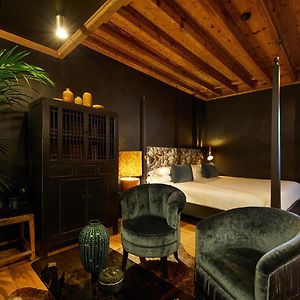 Penthouse Suite